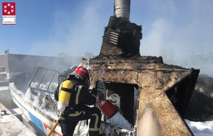 incendio barco benicarlo4