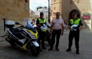 Antonio Lorenzo, motos movilidad urbana Policía Local Castellón 02IX16