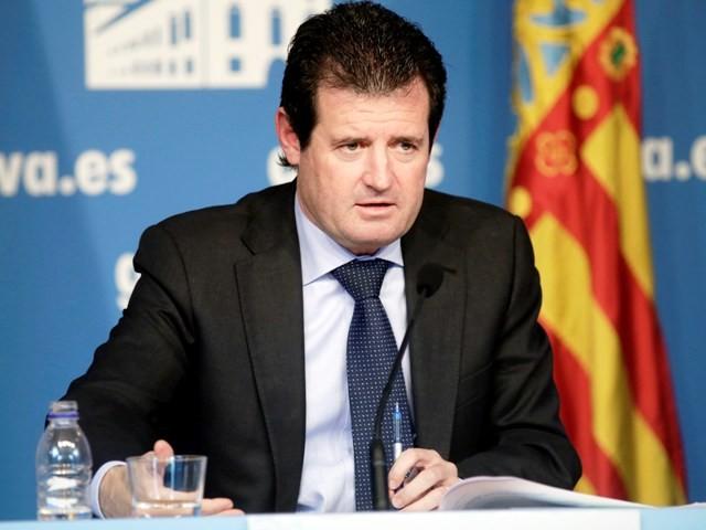 Rueda de prensa del conseller Ciscar, posterior al pleno del Consell. 05/12/2013. Foto. Calahorro.