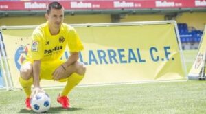 El lateral del Villarreal será baja por sanción para visitar al Barcelona.
