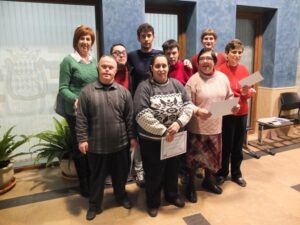 Entrega de diplomas del Taller de Ocio para personas con discapacidad, organizado por el Ayuntamiento de Nules. 20/12/2013. AYUNTAMIENTO DE NULES