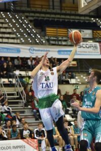 El equipo verdiblanco de Toni Ten sigue sin encontrar el camino del triunfo en casa. FOTO: AMICS CASTELLÓ