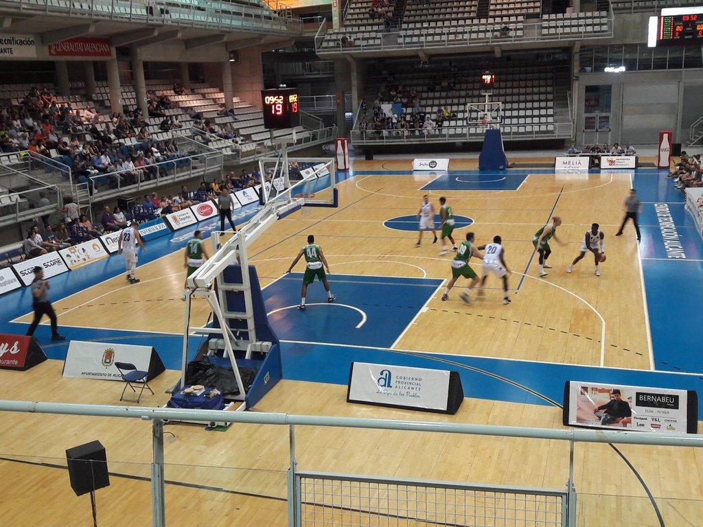 Los castellonenses se vinieron a baja a partir del tercer cuarto. FOTO: LUCENTUM ALICANTE