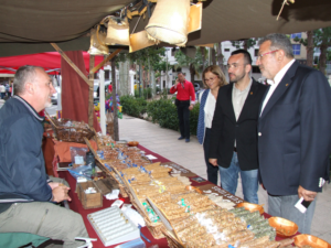 La muestra estará abierta hasta el domingo, 12 de mayo, en el jardín de Sant Pasqual.