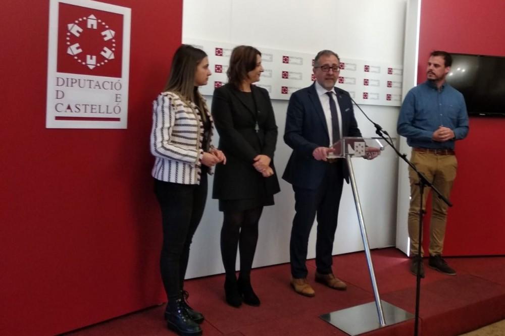 Diputación, consellera de Calidad Democrática, Rosa Pérez con José Martí