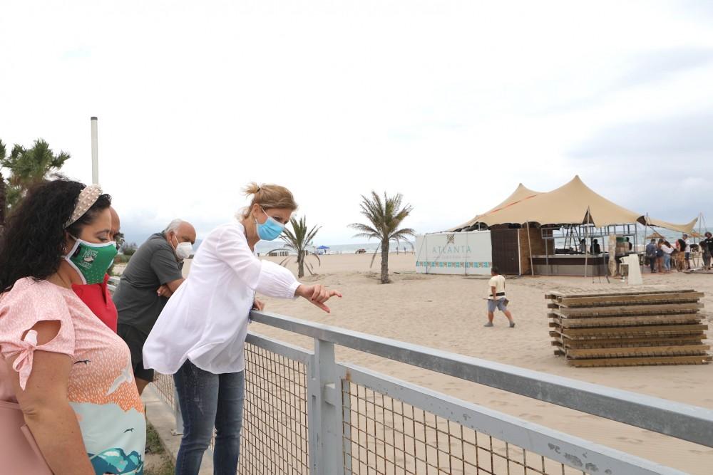 Amparo Marco y Pilar Escuder playas 190620