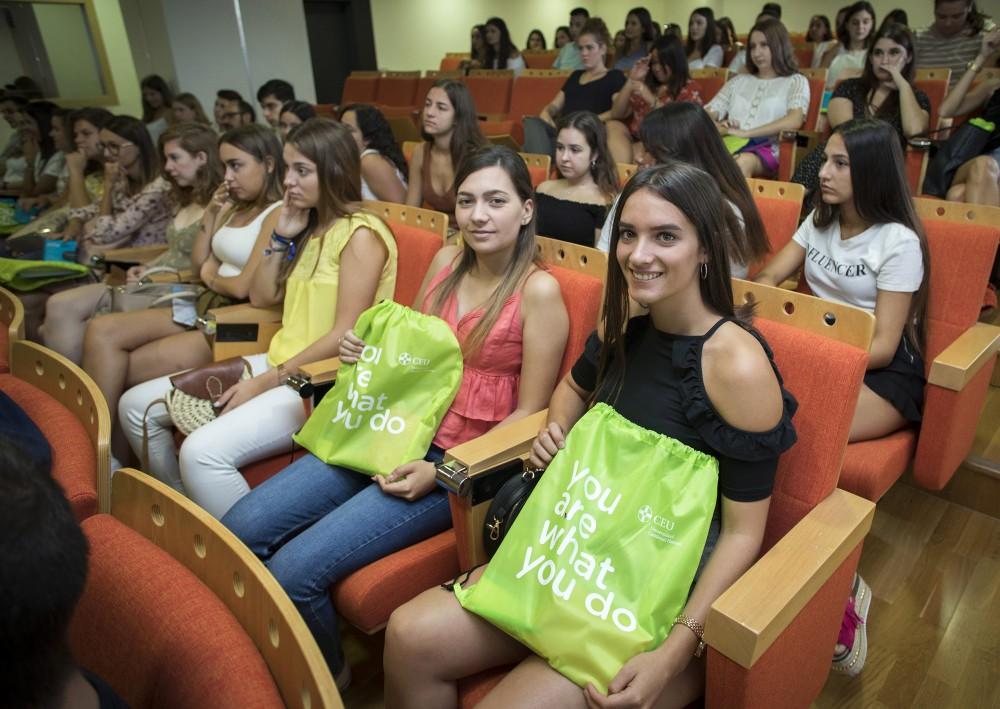 Castellón, Bienvenida CEU