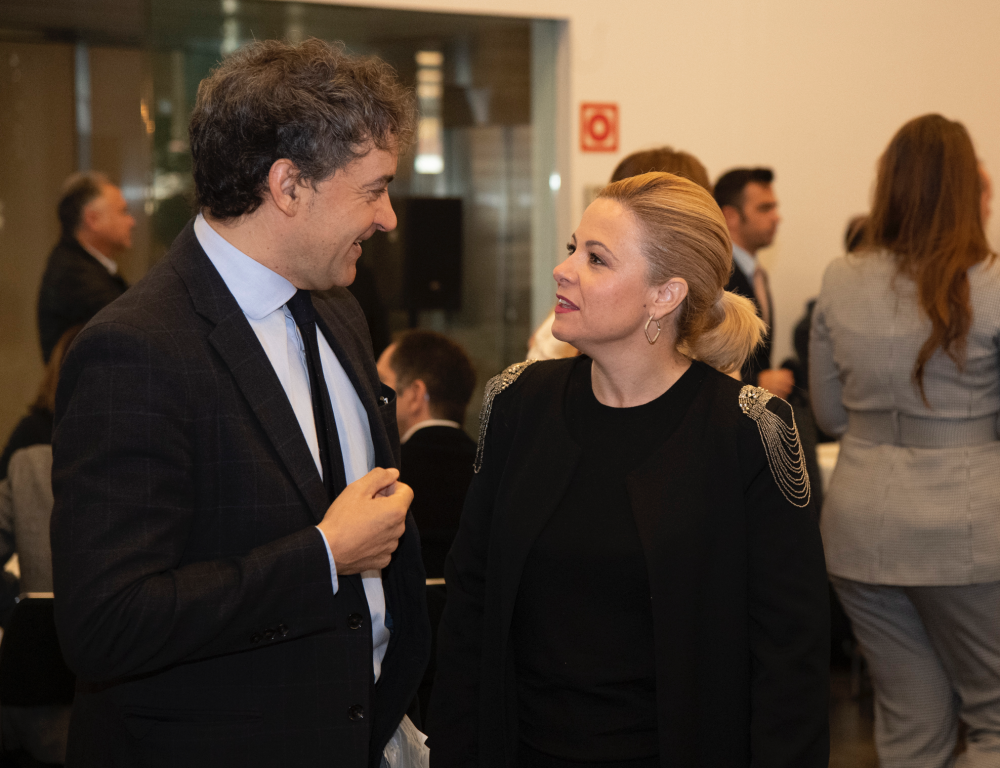 C3AA7550-BE5A-487D-834C-D96D8BE4EB93