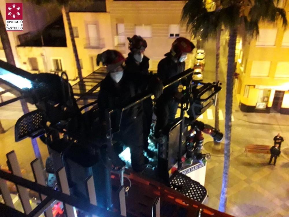 Benicarló rescate de una mujer por los bomberos