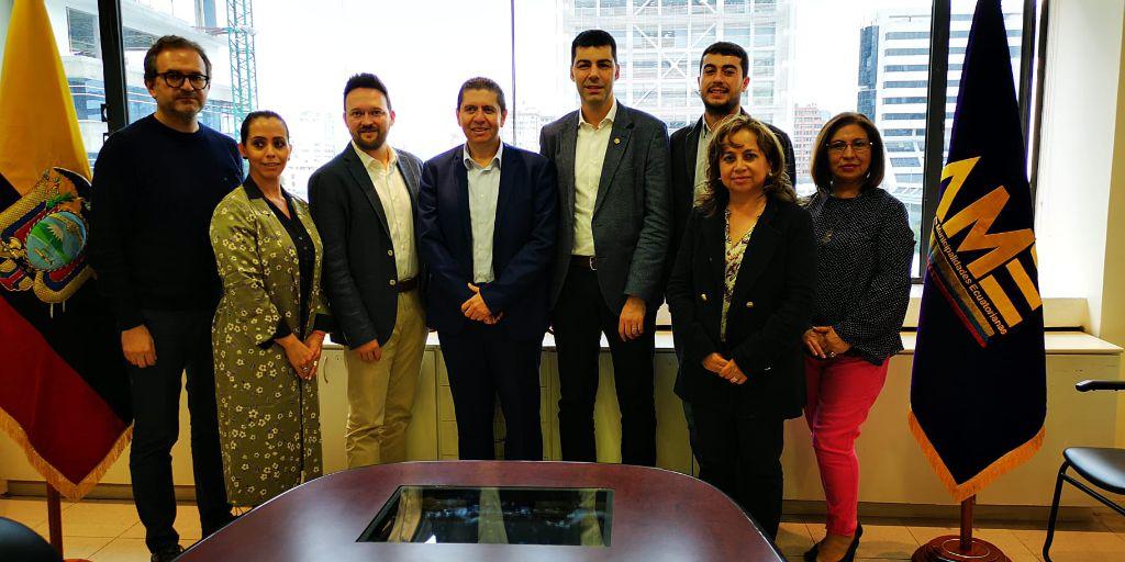 Vila-real, Fons Valencià Solidaritat FotoVisitaAME