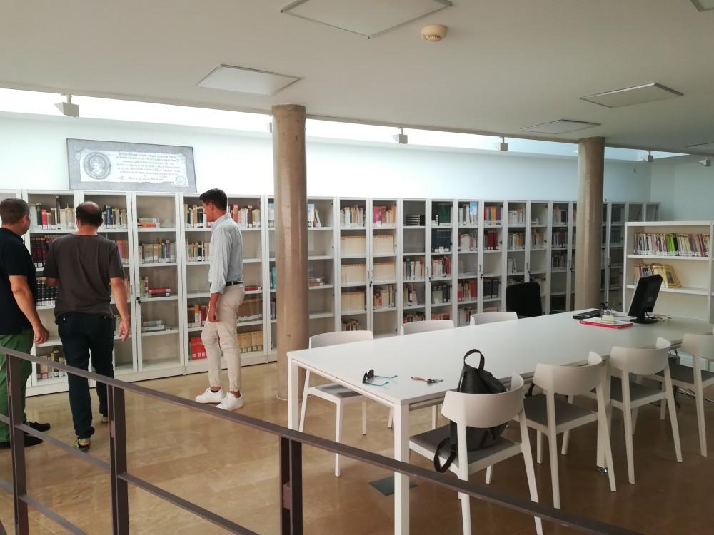 Peníscola, tasques d’inventari,  Biblioteca Papa Luna Ovidio Cuella 