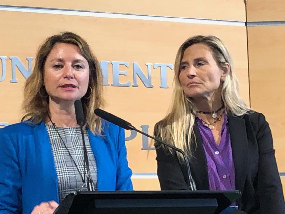 Begoña Carrasco Y Susana Fabregat 091219