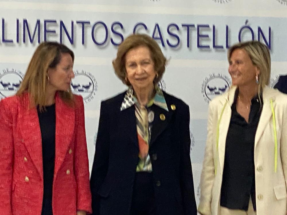 Reina Sofía Banco de Alimentos Castellón 250422. Begoña Carrasco y Susana Fabregat