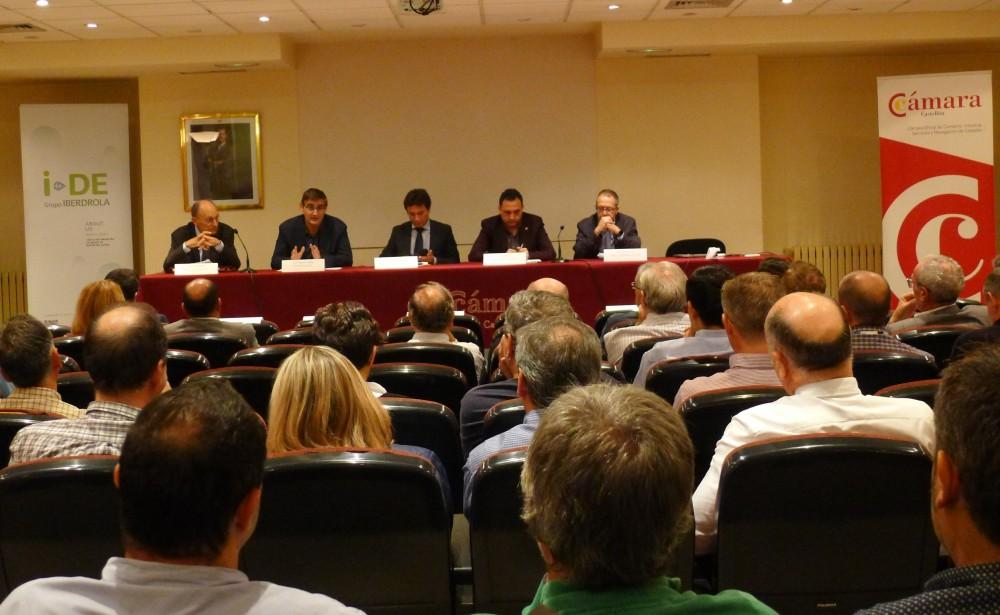 Mesa redonda jornada contadores al servicio del cliente