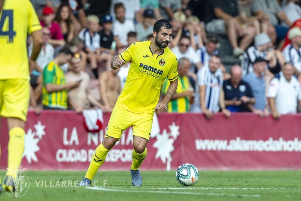 Raúl Albiol, en un lance del partido entre el Villarreal y el Bolonia. FOTO: BOLONIA CF