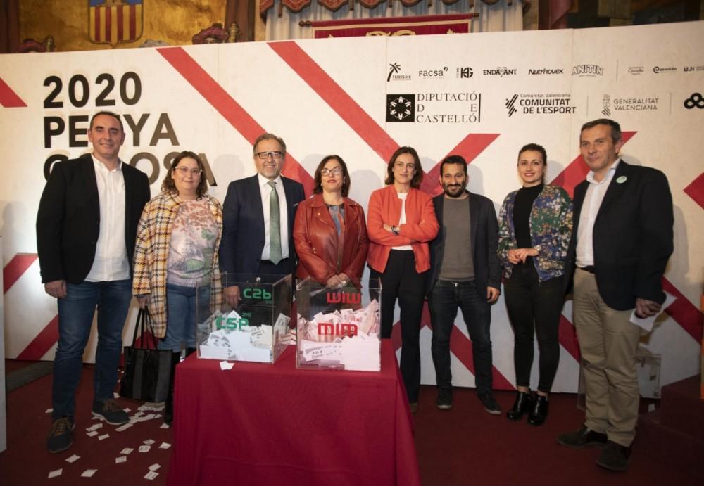 El acto ha contado con la asistencia del conseller de Cultura, Educación y Deporte, Vicent Marzà, el presidente de la Diputació de Castelló, José Martí, la subdelegada del Gobierno en Castellón, Soledad Ten, la diputada de Deportes, Tania Baños, la directora de la Fundación Trinidad Alfonso, Elena Tejedor, o la rectora de la Universitat Jaume I, Eva Alcón.