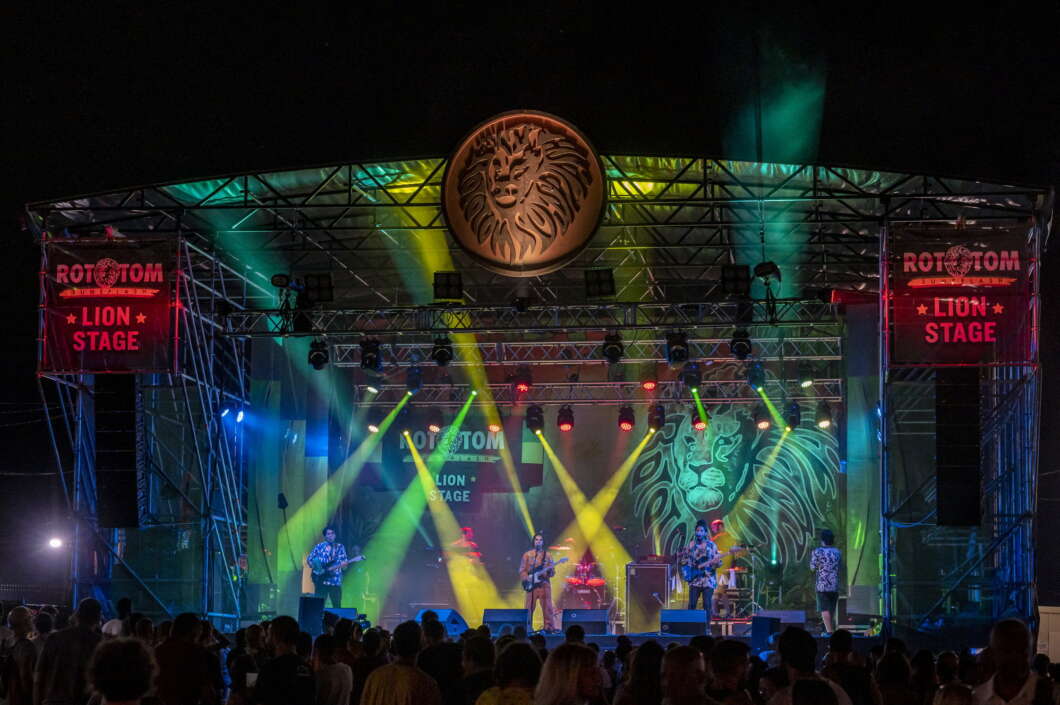 Burning Spear corona el Rototom Sunsplash 2022