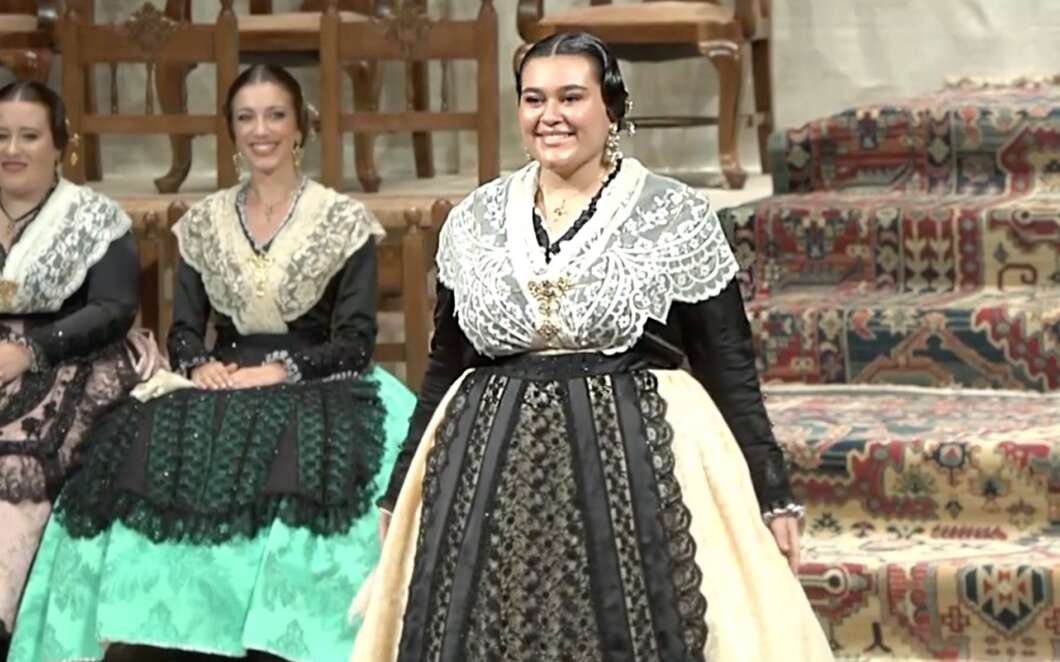 Imposición de bandas Castelló madrinas