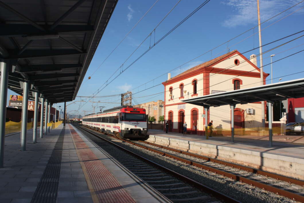 almassora estacion tren