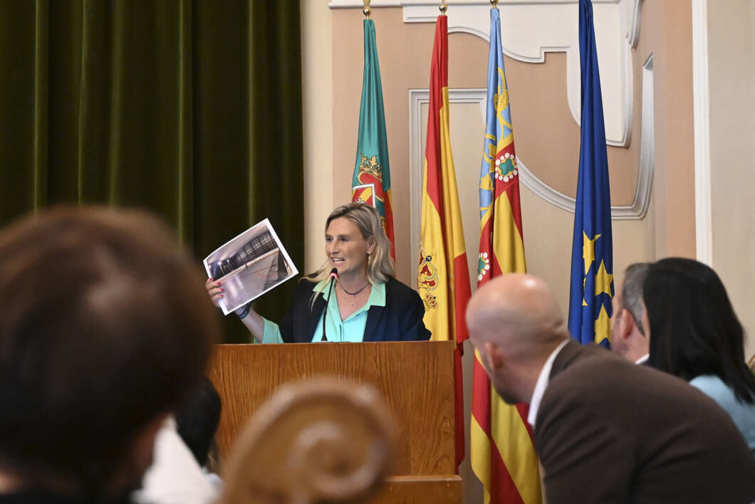 Pleno Castelló 271022