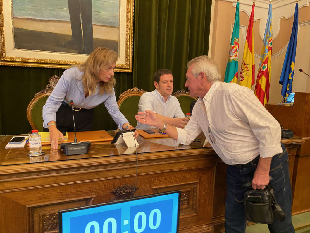 Pleno Castelló 271022