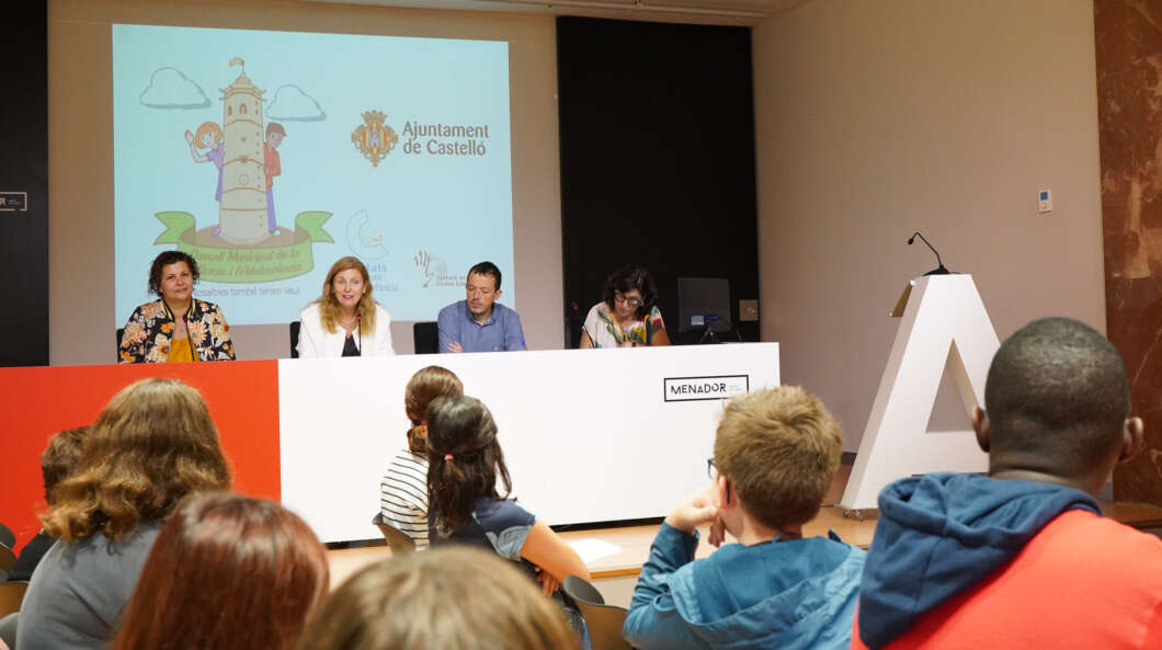 Marco, Puerta y Mezquita en el Consejo Municipal de la Infancia y Adolescencia