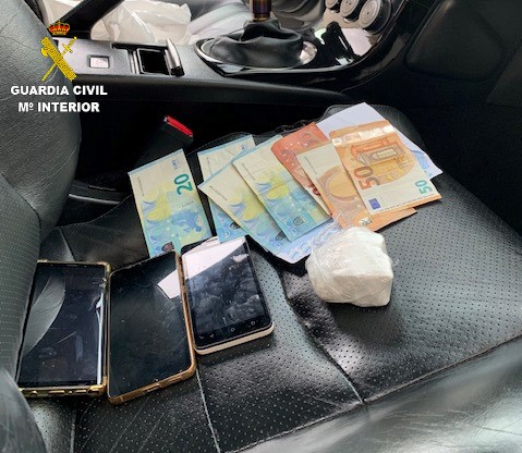 detenidos transportar droga