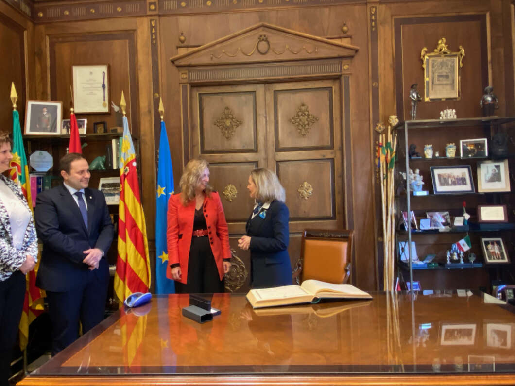 Nadia Calviño Castellón