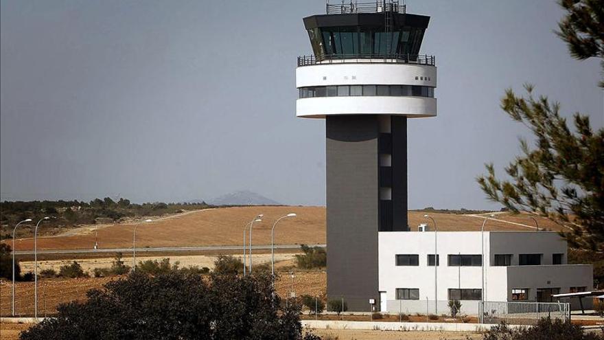 torre control aeropuerto castellon