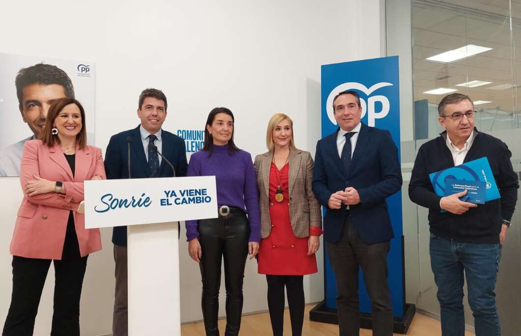 foto equipo de economia mazon