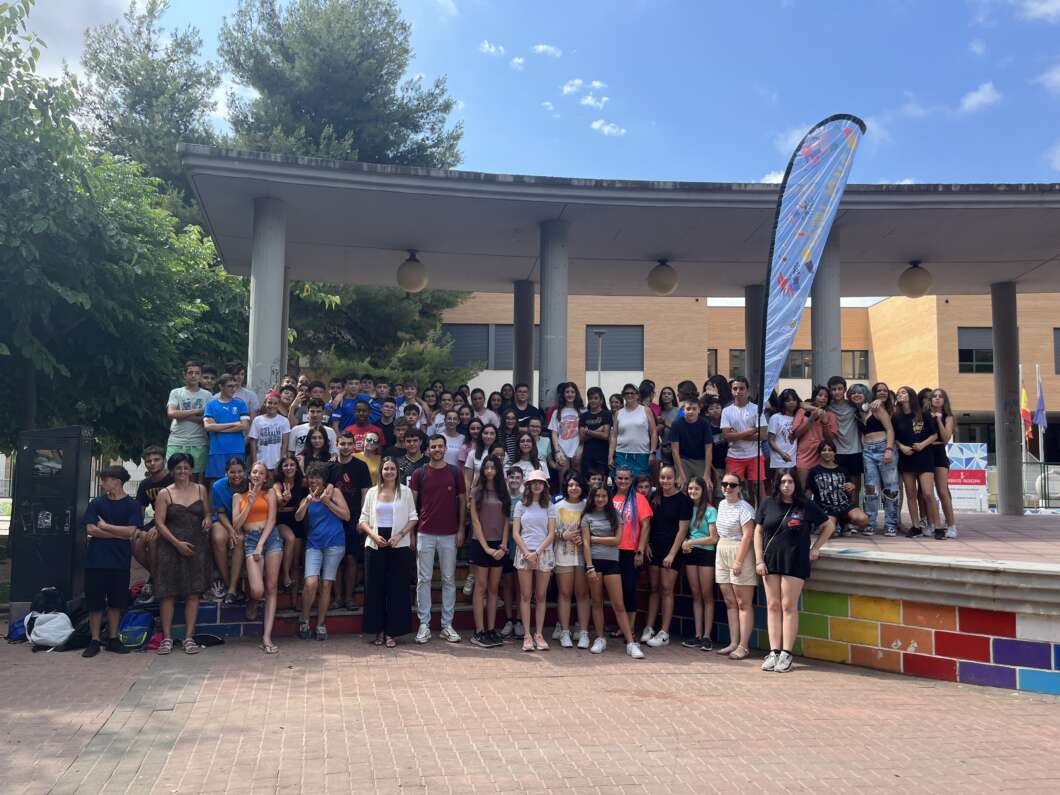 la vall d'uixo estiu jove