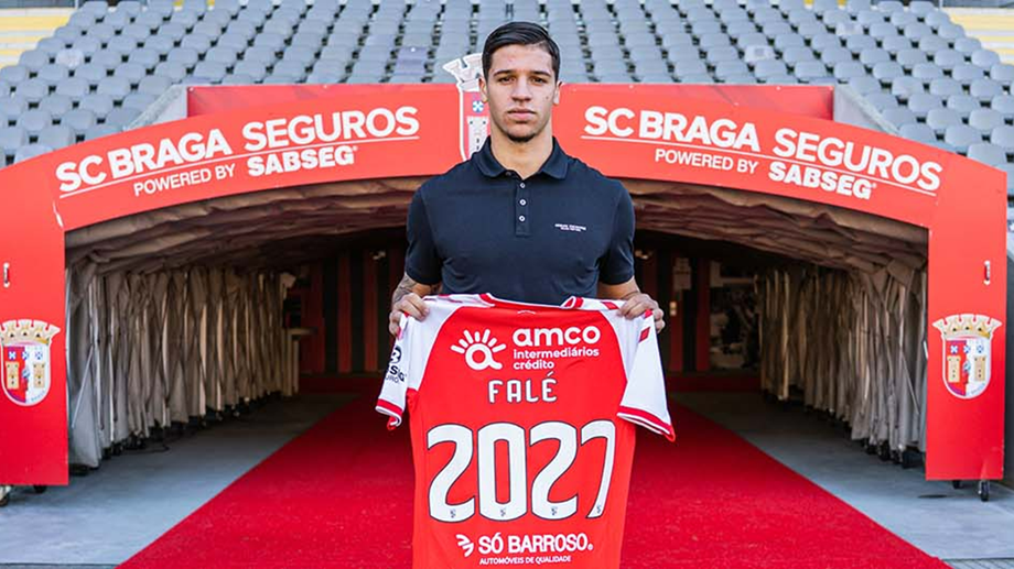 Castellón cierra la llegada el joven portugués Miguel Falé