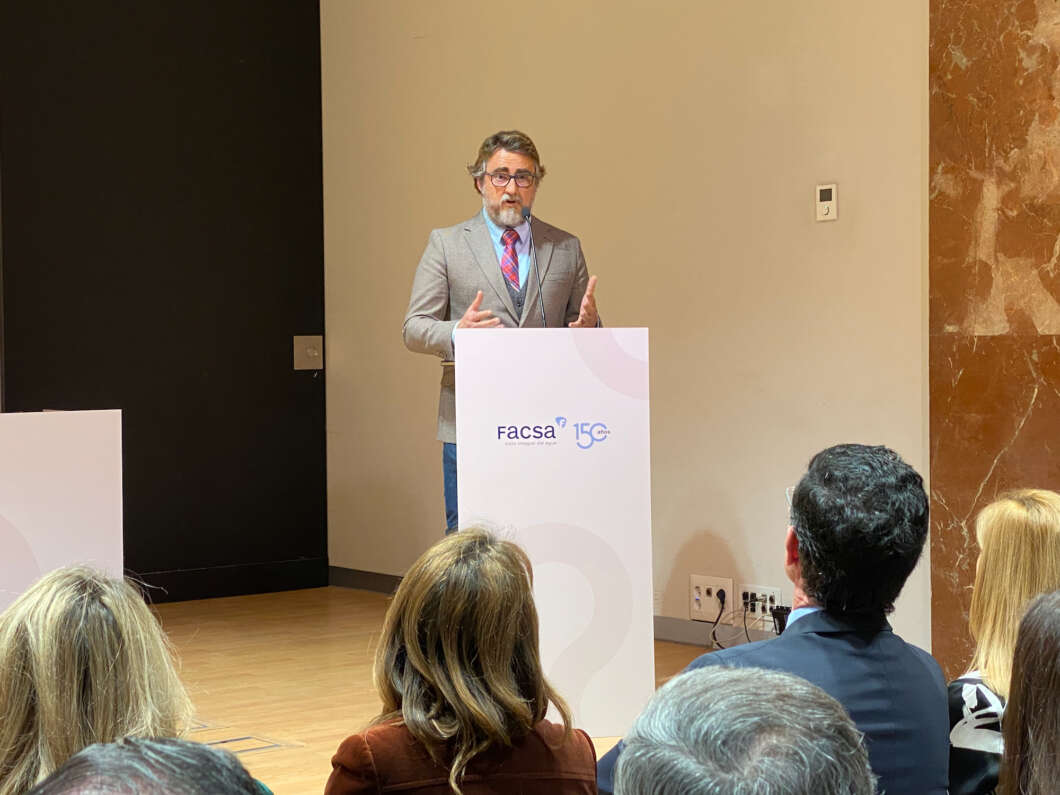 Facsa celebra 150 años de vida con el libro de la ciudad