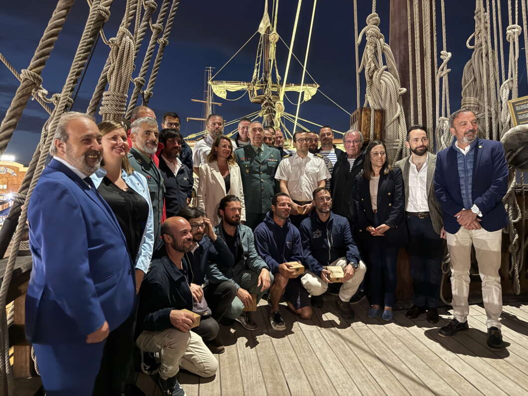 Entrega de metopas a los capitanes de Escala Castelló 2025