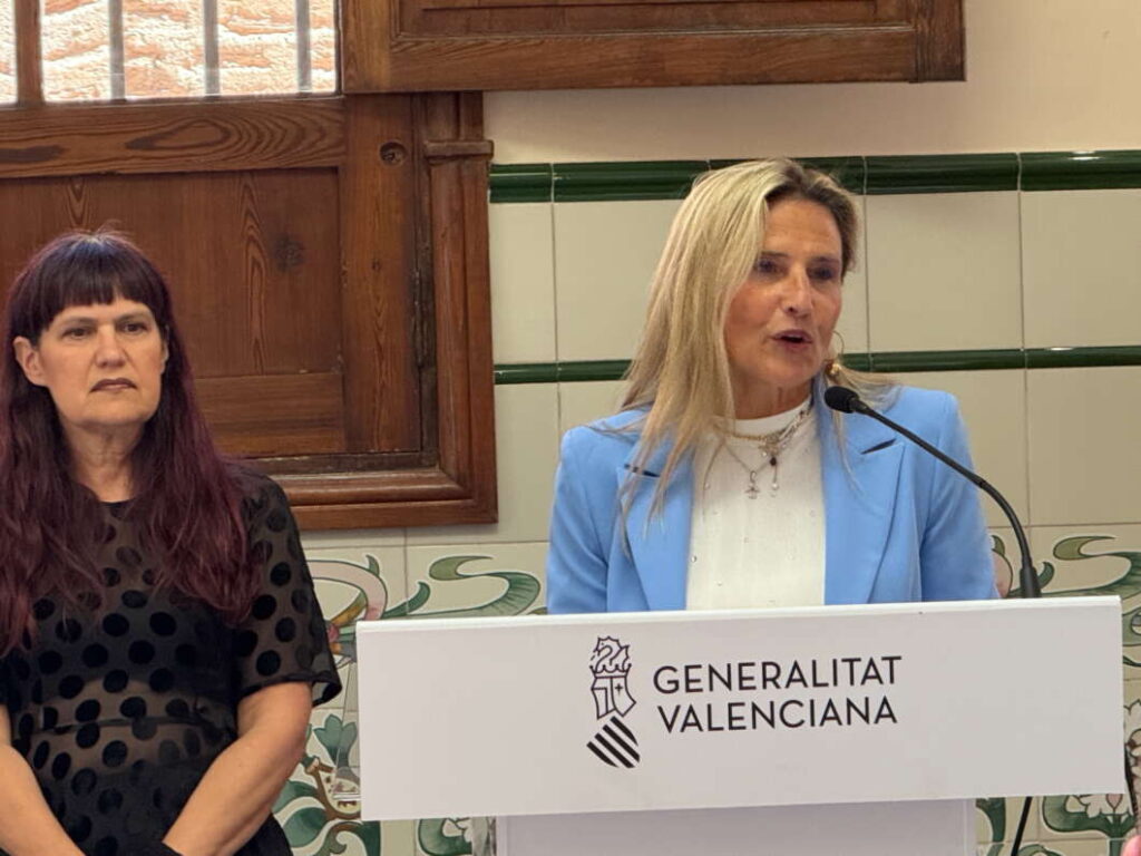 Susana Fabregat I Premios Accesibilidad 120525 Castellón Perros guía Aspeguicv