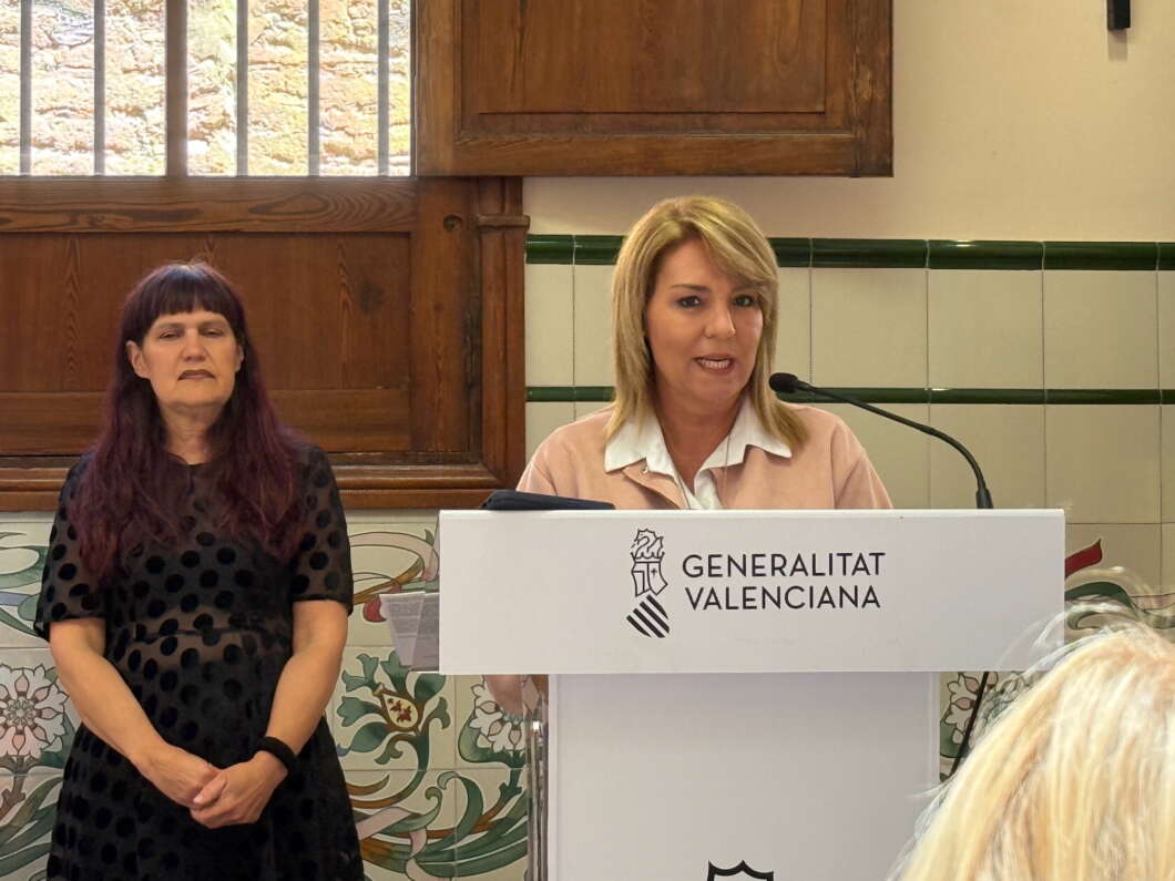 Susana Camarero Premios Accesibilidad 120525 Castellón Perros guía Aspeguicv