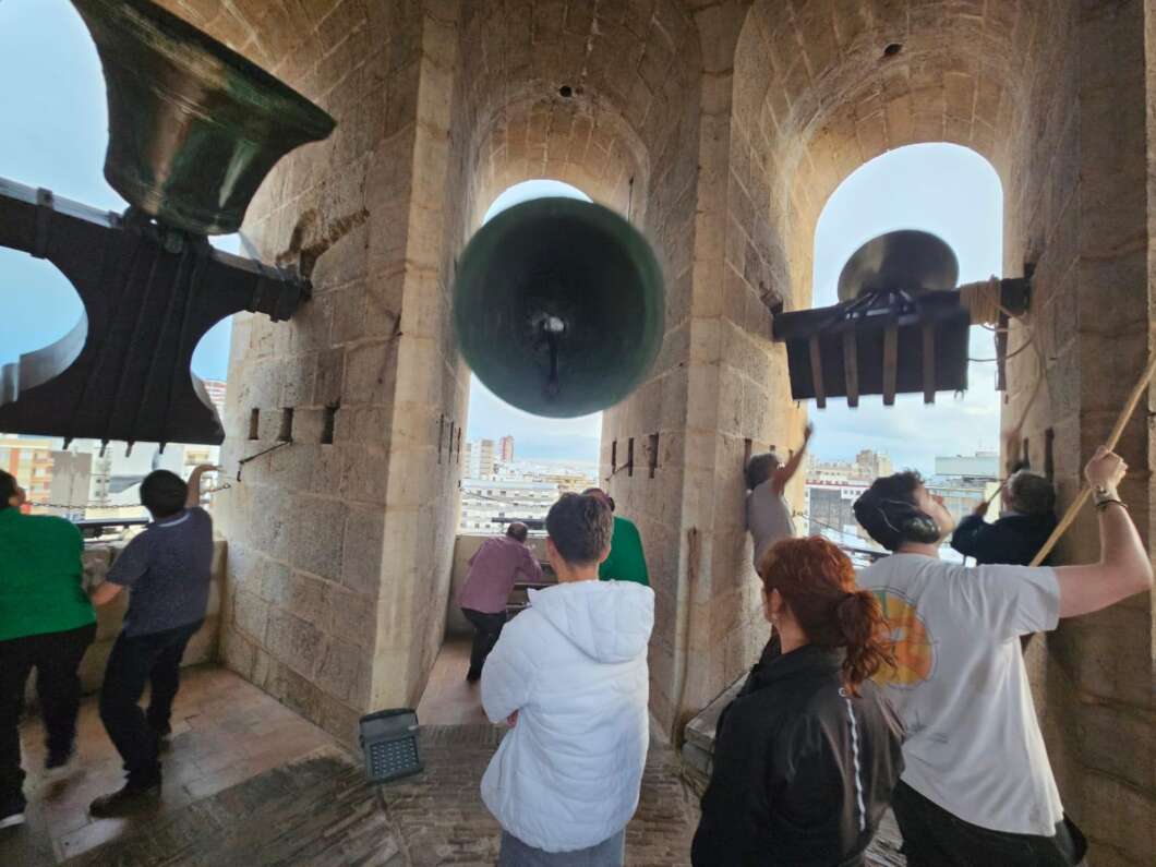 Toque especial de campanas del Fradri para anunciar la elección del nuevo Papa Leon XIV