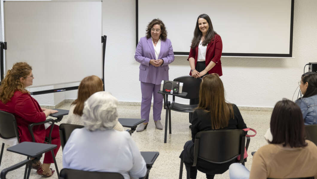 La Diputació reforça la teleassistència per garantir qualitat de vida i seguretat a les persones majors