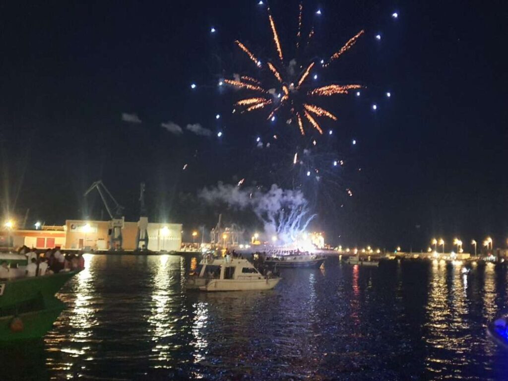 procesión marítima de sant Pere en el Grau de Castellón 290625