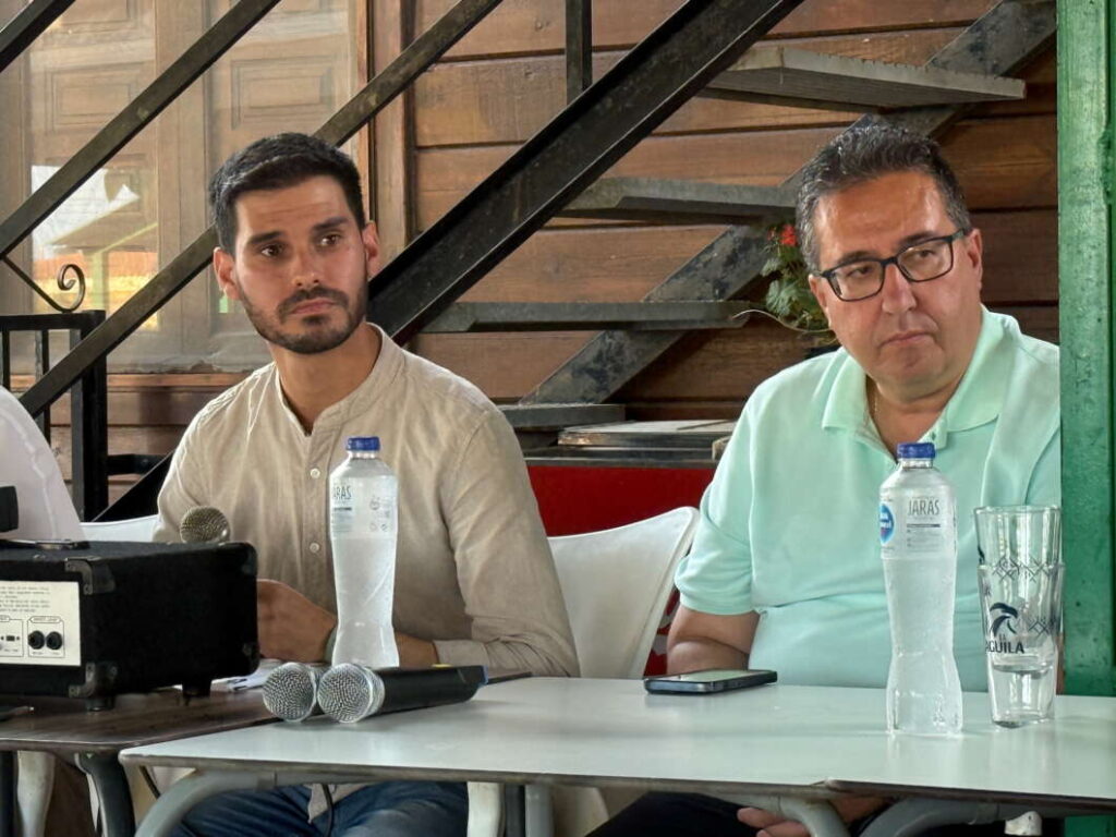 Ramirez y cabañero. Asamblea anual Asociación Vecinos Marjalería 190725