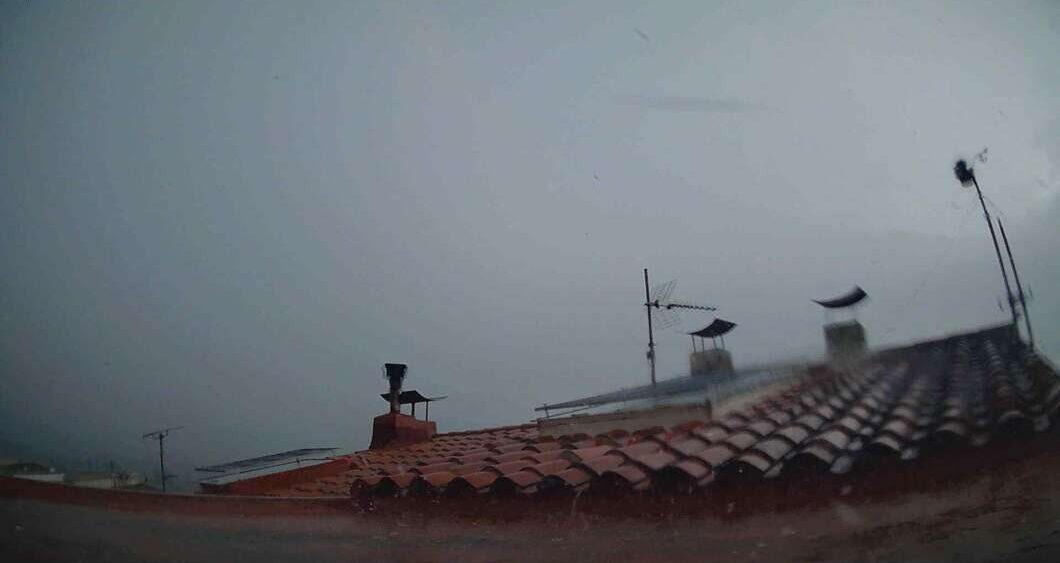 Fuertes tormentas con granizo y rachas de viento sacuden el norte de Castellón