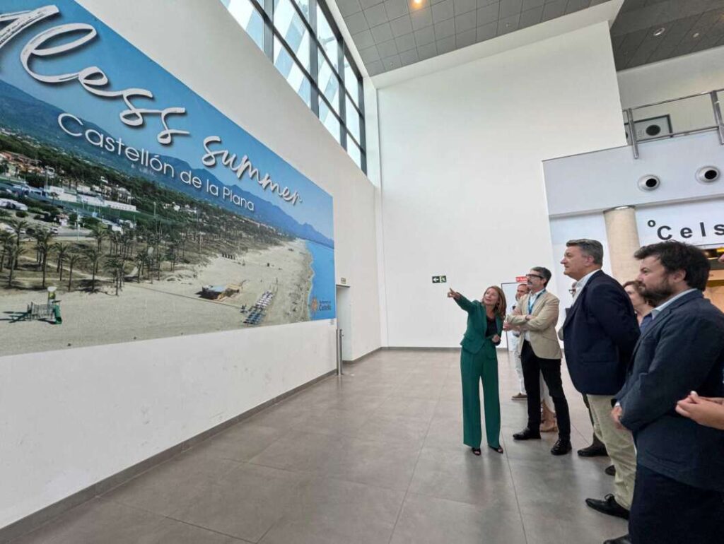 Carrasco y Martínez Convenio de promoción entre Aerocás y ayuntamiento de Castellón 240725