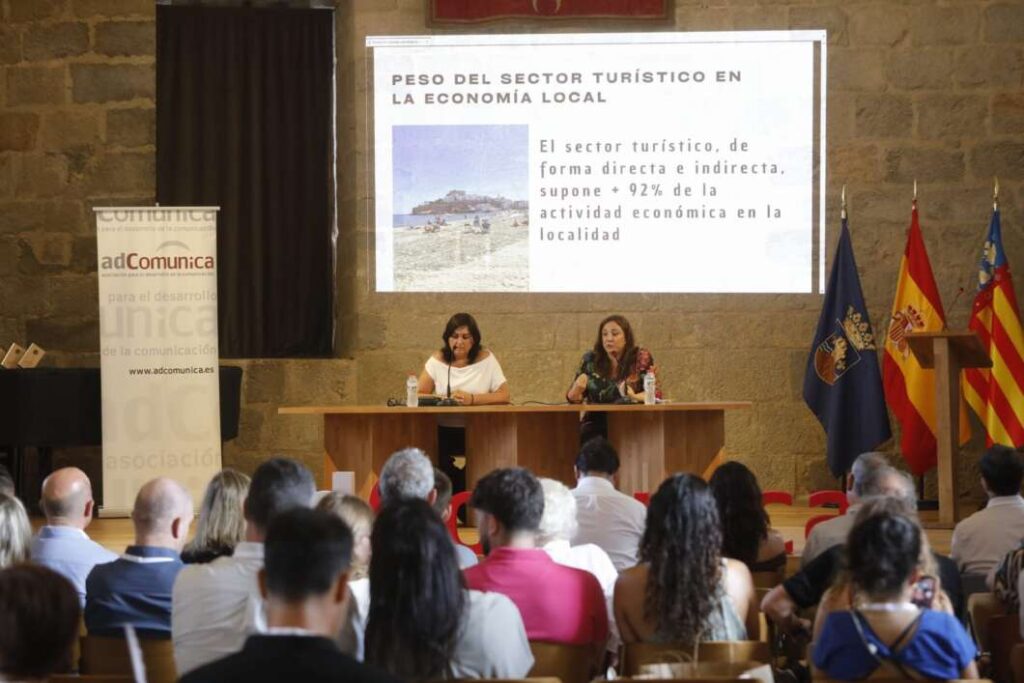 adComunica celebra la excelencia en comunicación en el histórico Castillo de Peñíscola