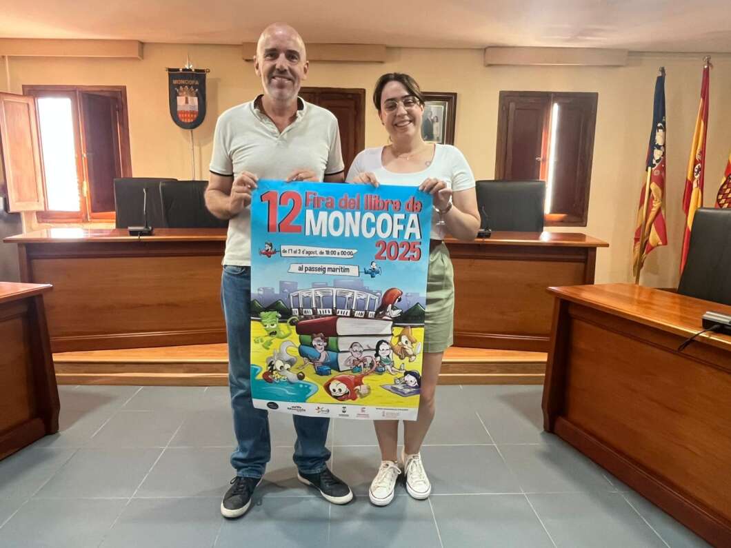 La Feria del Libro de Moncofa celebra una duodécima edición muy especial: literatura infantil junto al mar