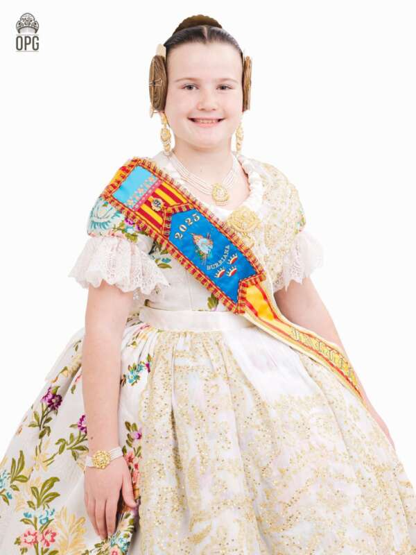 Set candidates opten a ser les Reines Falleres de Burriana 2026