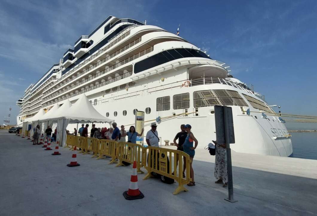 Portcastello seven seas crucero