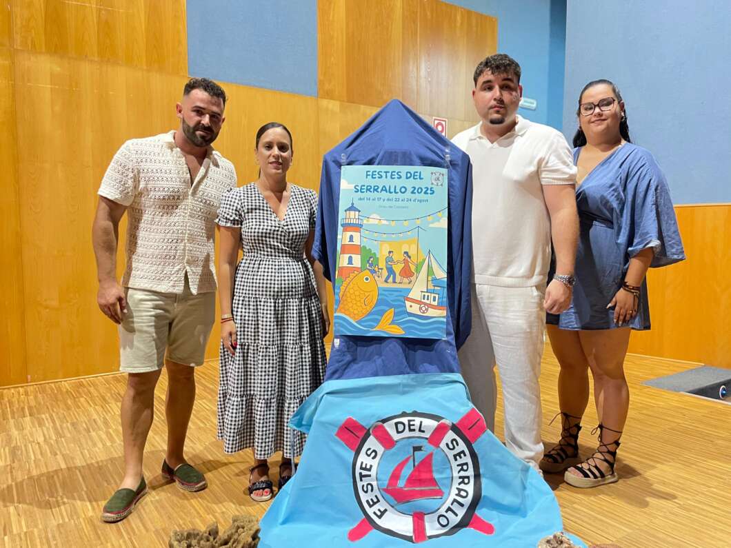 Esteer Giner en la presentaci-on del programa de fiestas del Serrallo de Castellón 2025