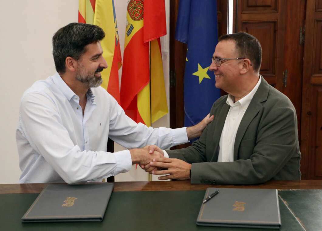 La Generalitat y la FVMP refuerzan la difusión de las fiestas tradicionales y la comunicación local en la Comunitat Valenciana