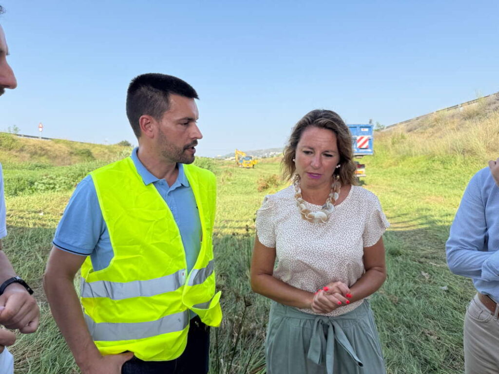 Sergio Toledo y Begoña Carasco Limpieza cauce Río Seco CHJ Castellón 120825