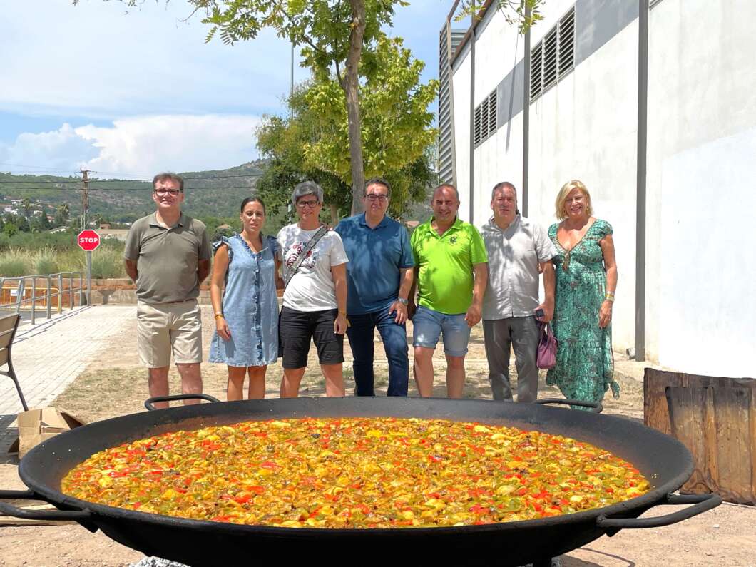 El Gobierno de Castellón se suma a la paella monumental del Grupo San Agustín y San Marcos